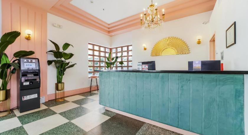 Ocean Spray Hotel マイアミビーチ エクステリア 写真