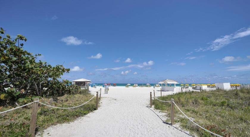 Ocean Spray Hotel マイアミビーチ エクステリア 写真