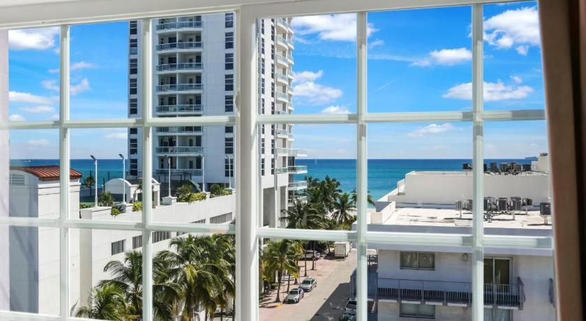 Ocean Spray Hotel マイアミビーチ エクステリア 写真
